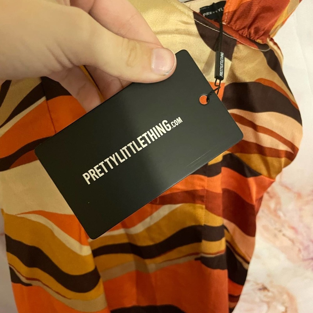 NWT Pretty Little Thing Abstract Mini Dress - Picture 5 of 9